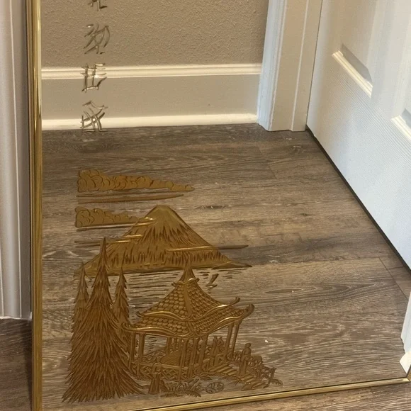 1960’s Hollywood Regency Mirror 34 X 23 Featuring Japanese Pagoda and Mt. Fuji - Picture 5 of 10